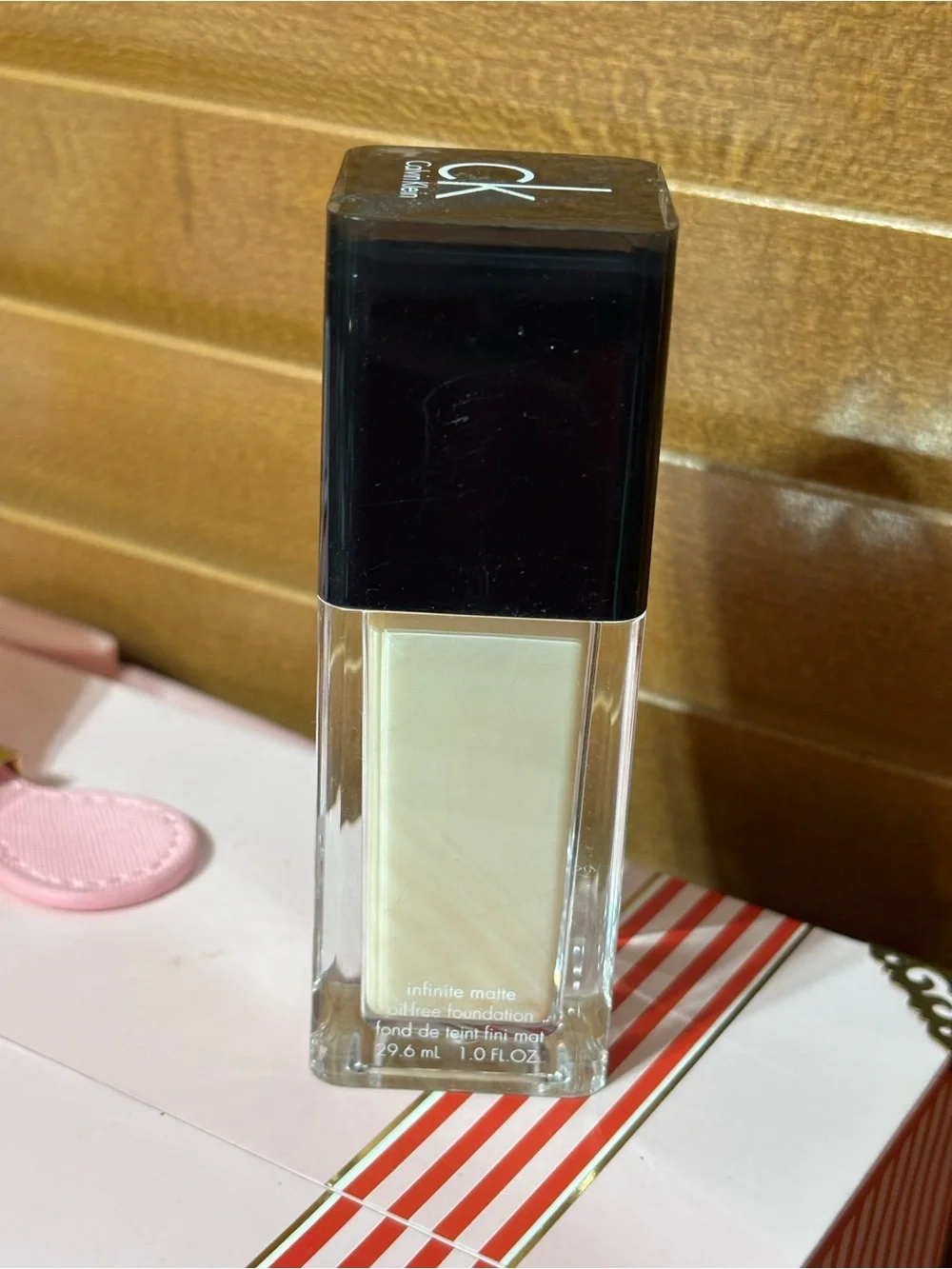 Calvin Klein Infinite Matte Oil-Free Foundation